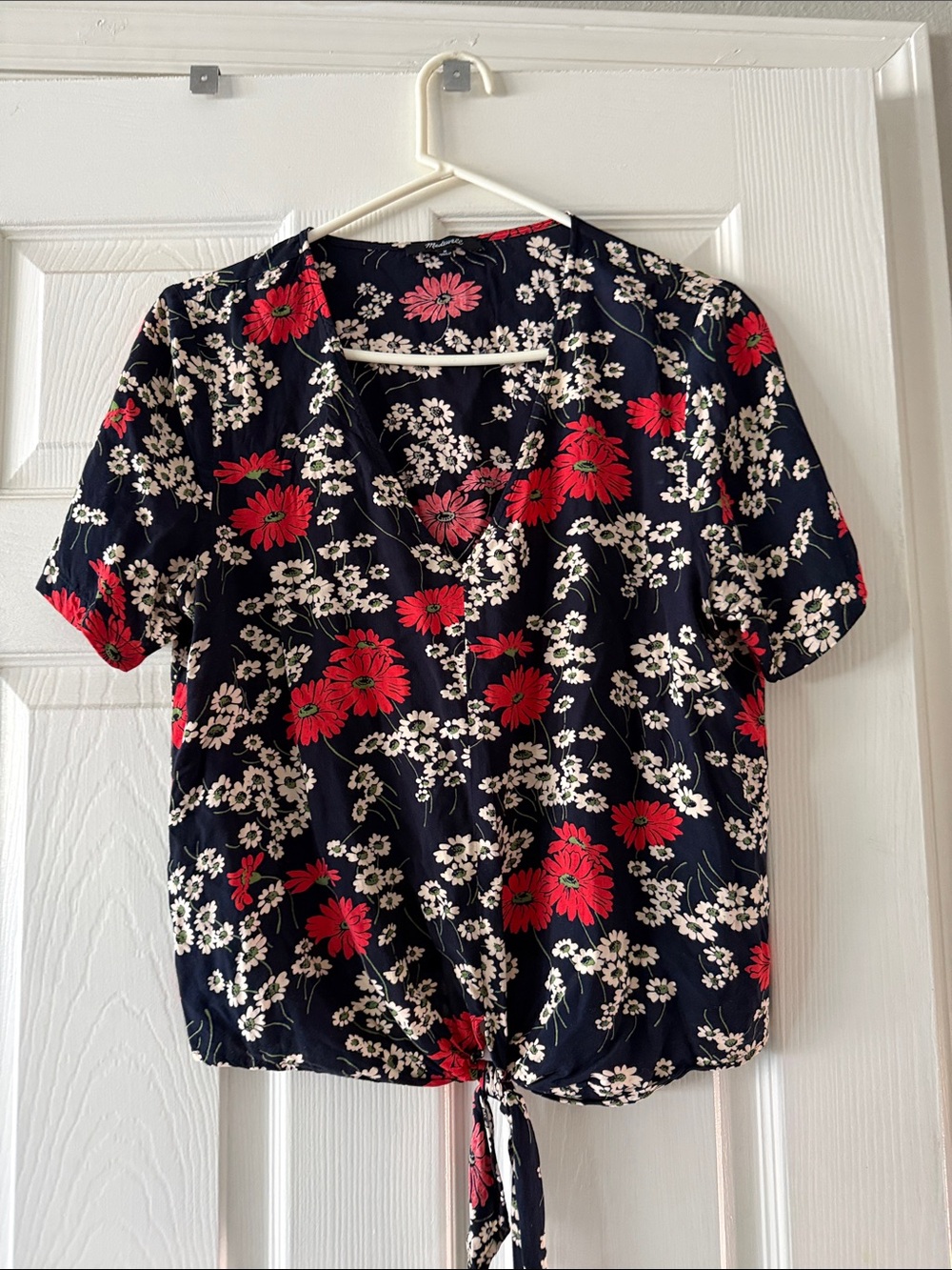 Madewell Navy Floral Tie-Front Blouse - Red & White Flowers